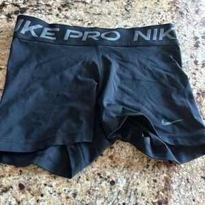 nike pro shorts, size xs